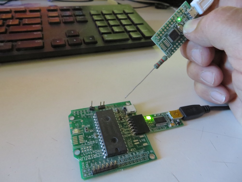 Logic probe in action